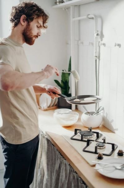 Making pancakes using pancake shapers