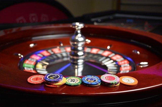 Play Online Casino Like A Pro