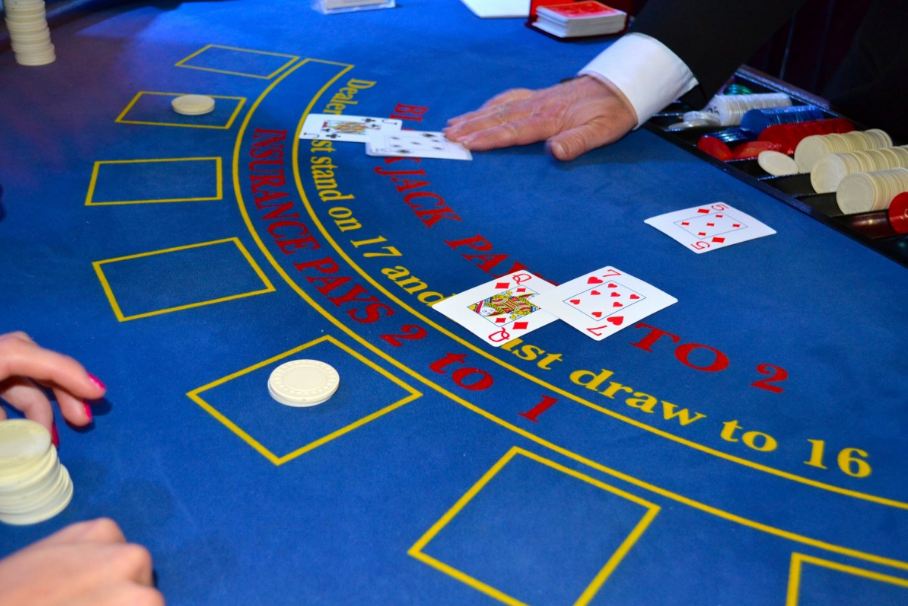 money in an online casino