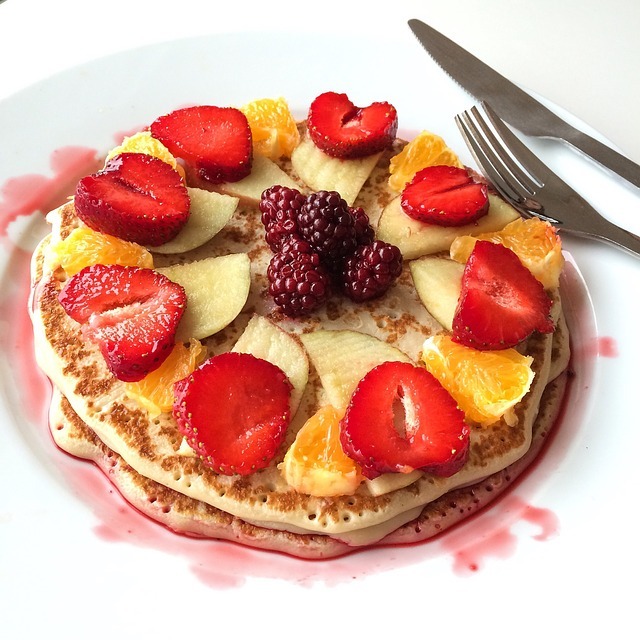 pancakes with toppings, pancakes with fruit toppings, strawberries, raspberries, oranges, apples
