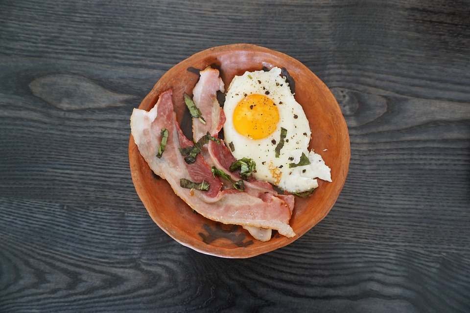 Photos breakfast eggs bacon plate food